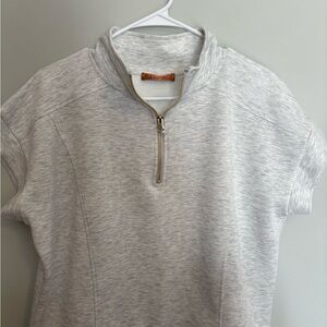 Beldini Short Sleeve Quarter-Zip Top – Light Gray – Women’s L/G